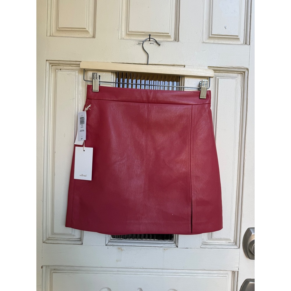 Wilfred Aritzia Patio Vegan Leather Mini Skirt Rosy Red High Waisted Slit Size 2